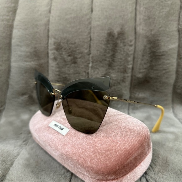 Miu Miu MU56TS Sunglasses Opal Sage w/Light Brown Mirror Gold 63mm Lens BY61C0 - Picture 2 of 5